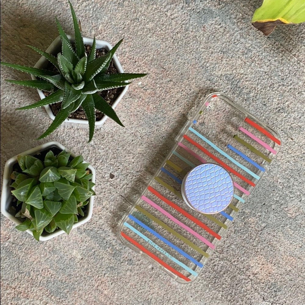 iPhone Max (smaller version) Case w/ Popsocket